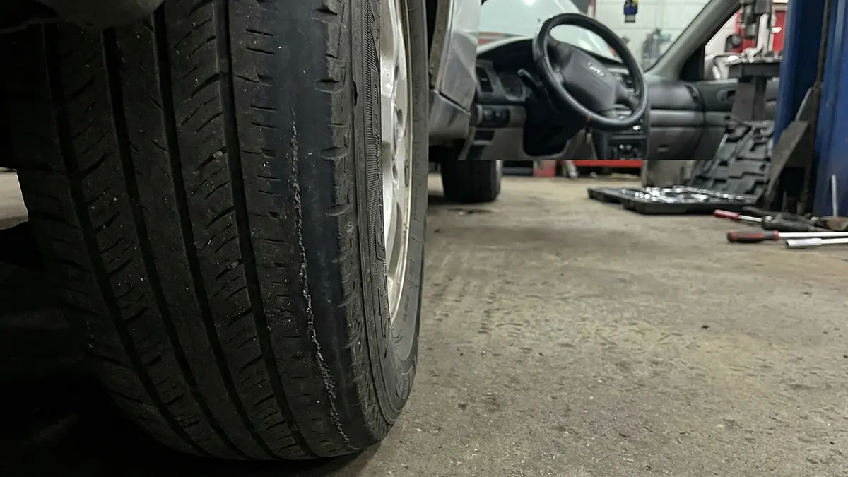 Clear Signs You Need a Wheel Alignment