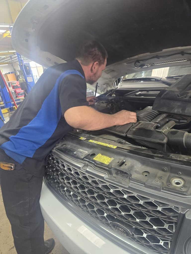 Check Engine Light Vacuum Leak: Causes, Symptoms, and Fixes