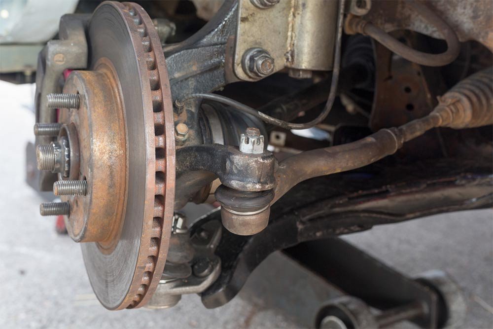 Tie Rod End Symptoms Bad: Key Warning Signs to Watch For