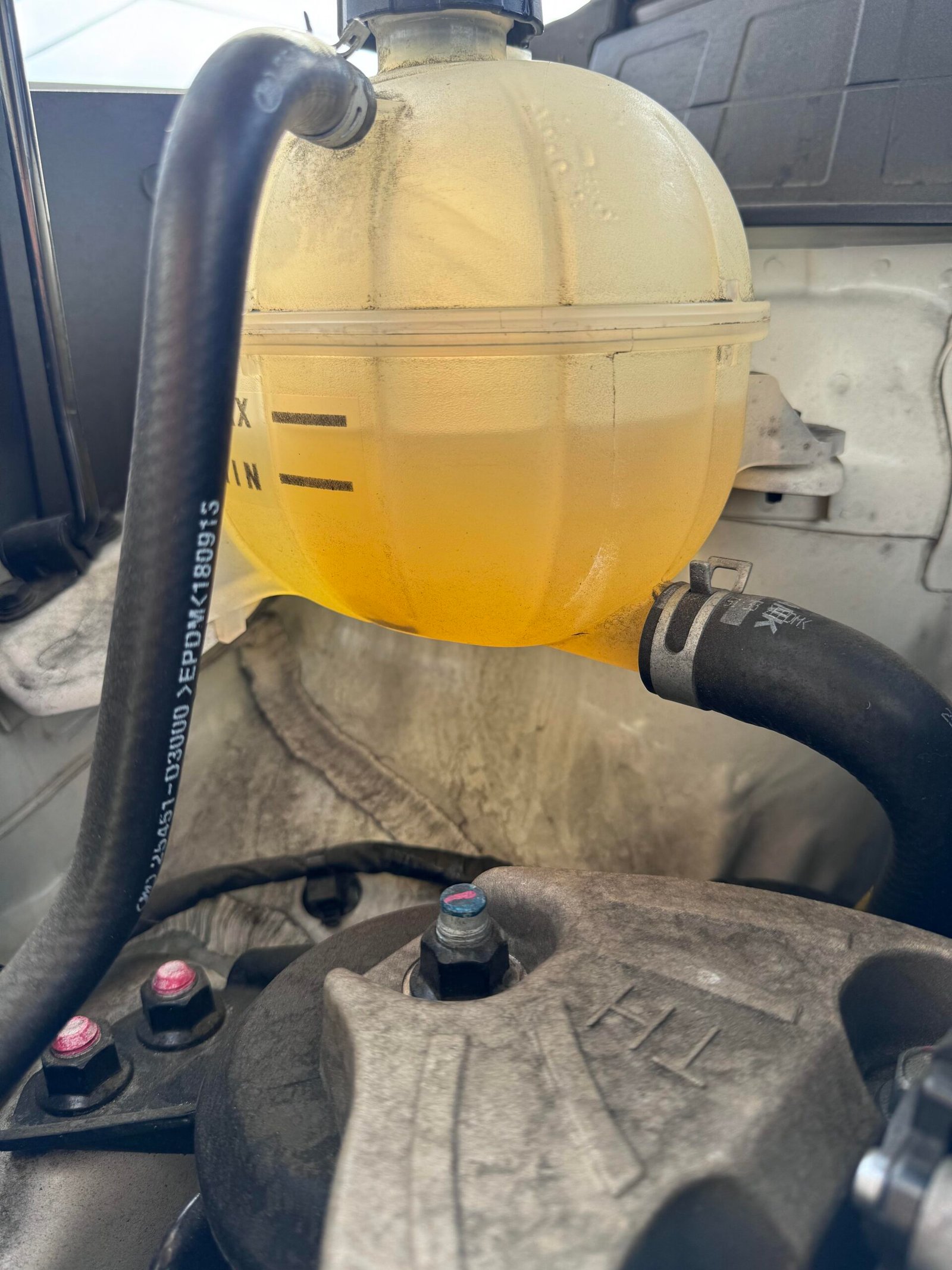 When to Change Coolant: Essential Signs and Maintenance Tips