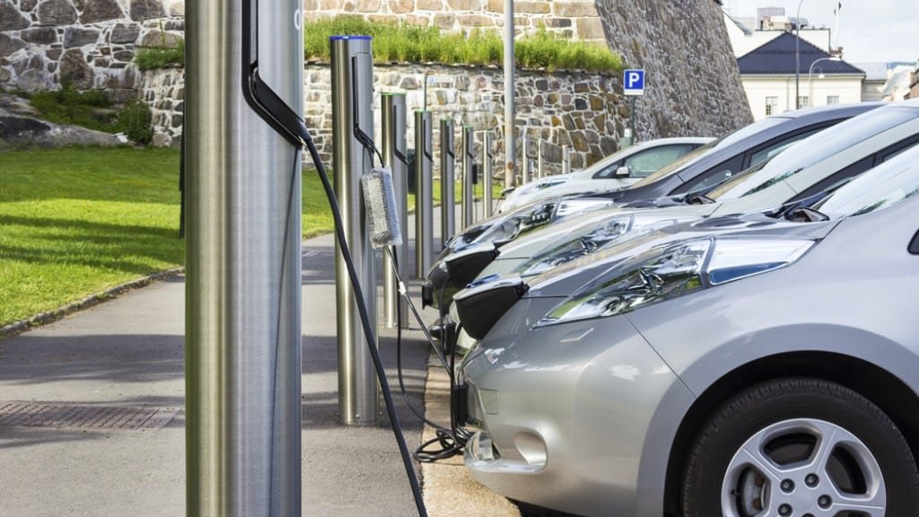 Electric Car Safety Concerns: What Every Driver Should Know